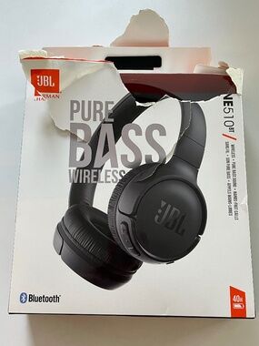 JBL Bluetooth Headphones ! NEW! Never been used ! Bargain!
